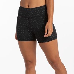 oiselle firecracker shorts
